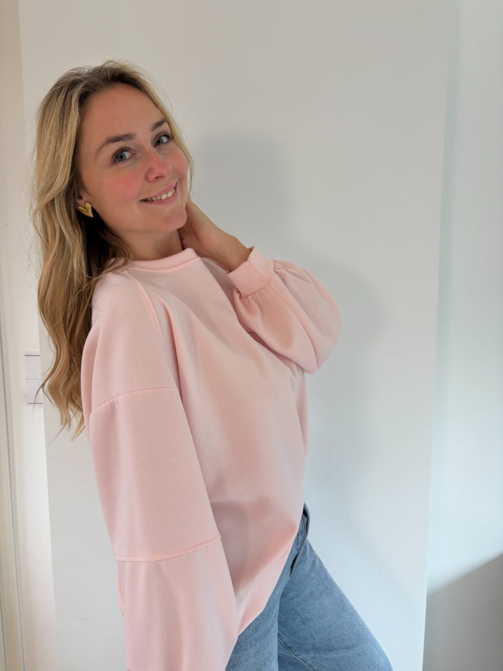 Oversize-Pullover in Rosa mit Rundhalsausschnitt und weiten Ärmeln