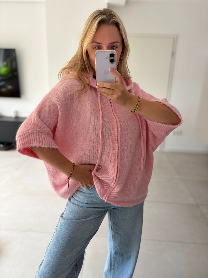 Oversize-Strickjacke mit Kapuze in Rosa – Vorderansicht